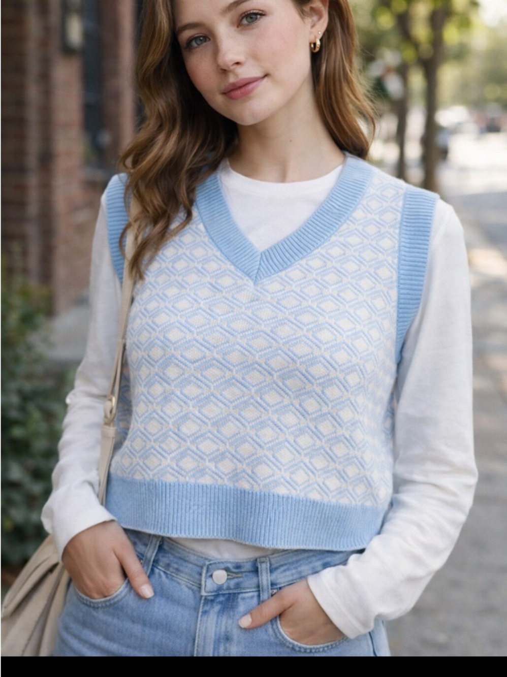 Hollister Light Blue & Ivory Diamond Knit V-Neck Sweater Vest